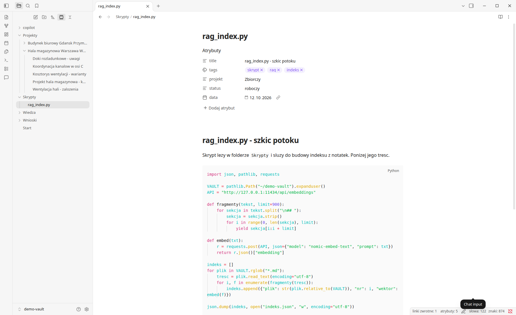 Szkic skryptu rag_index.py w Obsidianie: podział notatek na fragmenty po nagłówkach, wywołanie modelu nomic-embed-text i zapis indeksu do pliku JSON